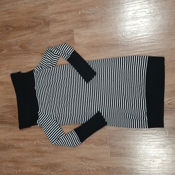 (S) BCBGMaxAzria Turtleneck Long Top/Sweater Dress Stripes Warm Loungewear - Picture 10 of 10